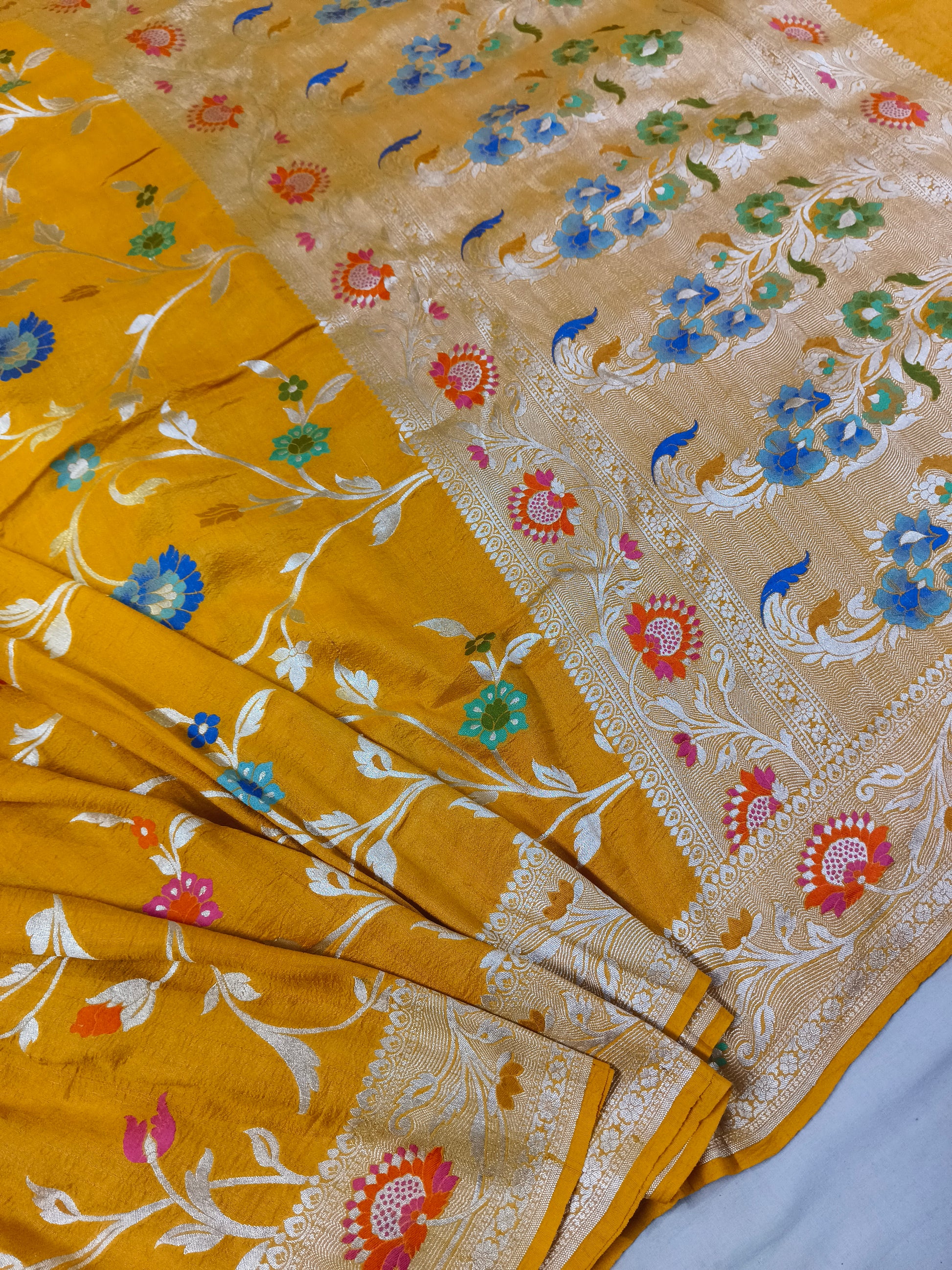Pure Tussar Georgette Banarasi Handloom Meenakari Saree