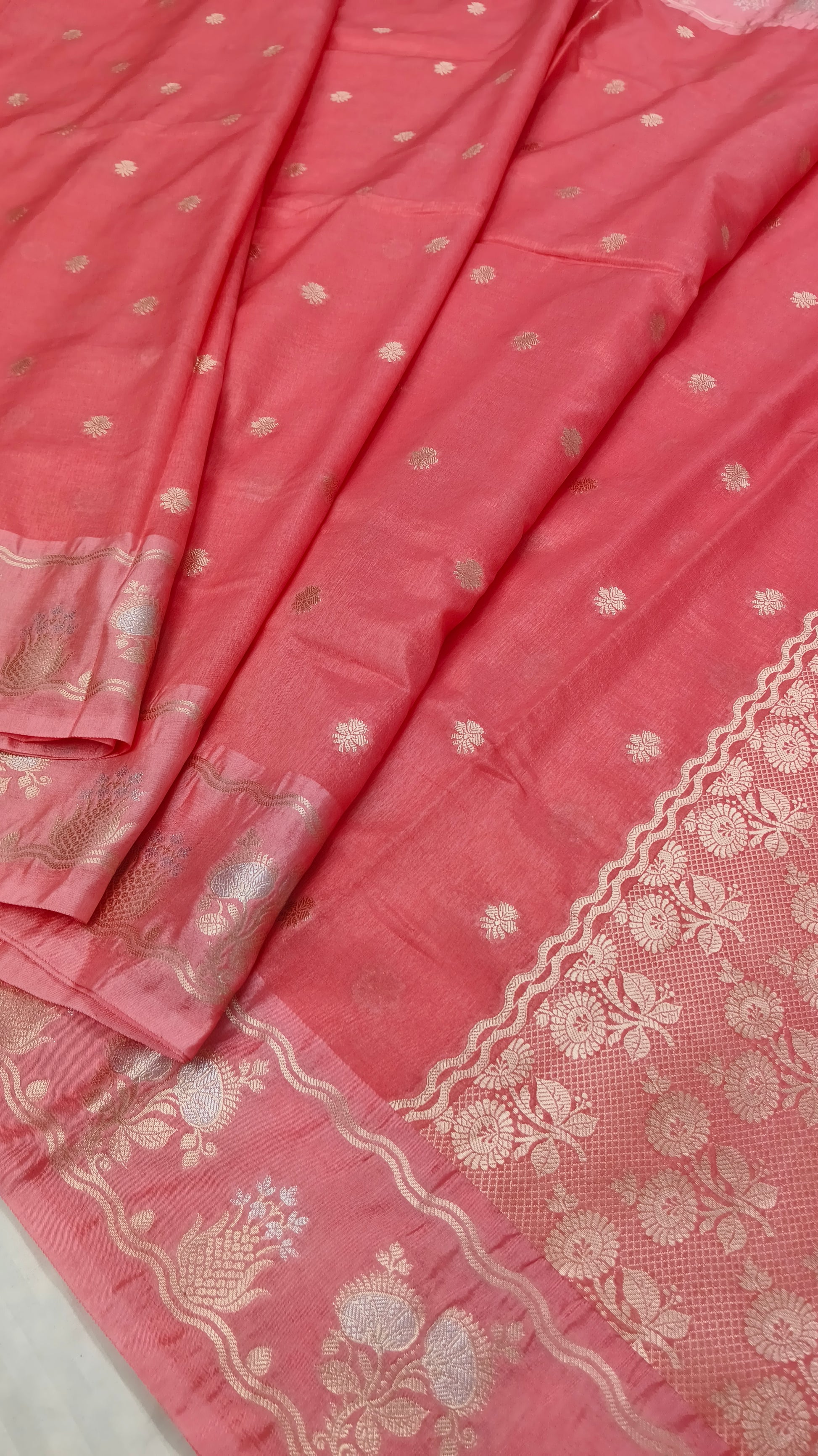 Bright Red Banarasi Raw Mango Silk With Sona Ropa Zari Work