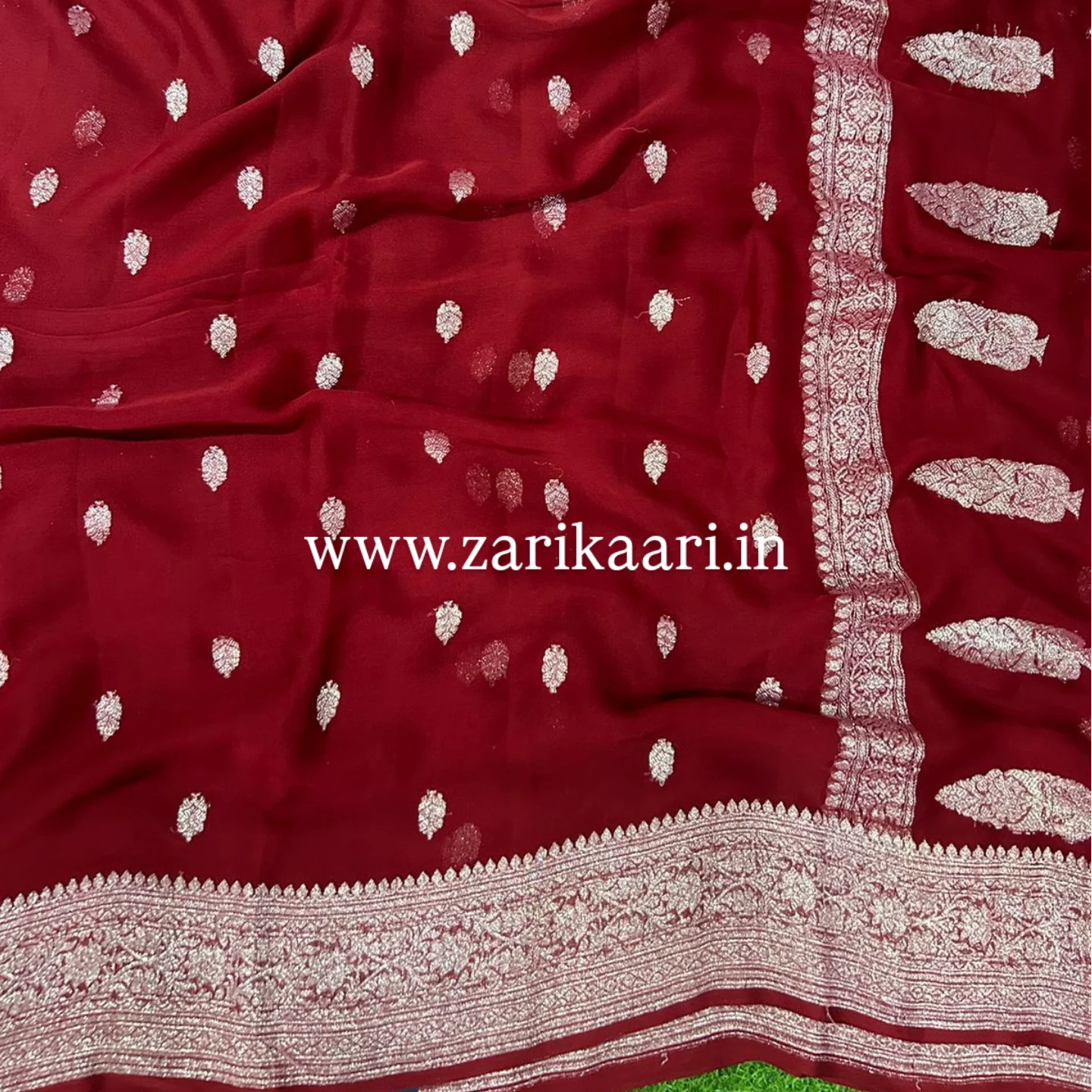 Pure Handloom Georgette Banarasi Saree - Maroon