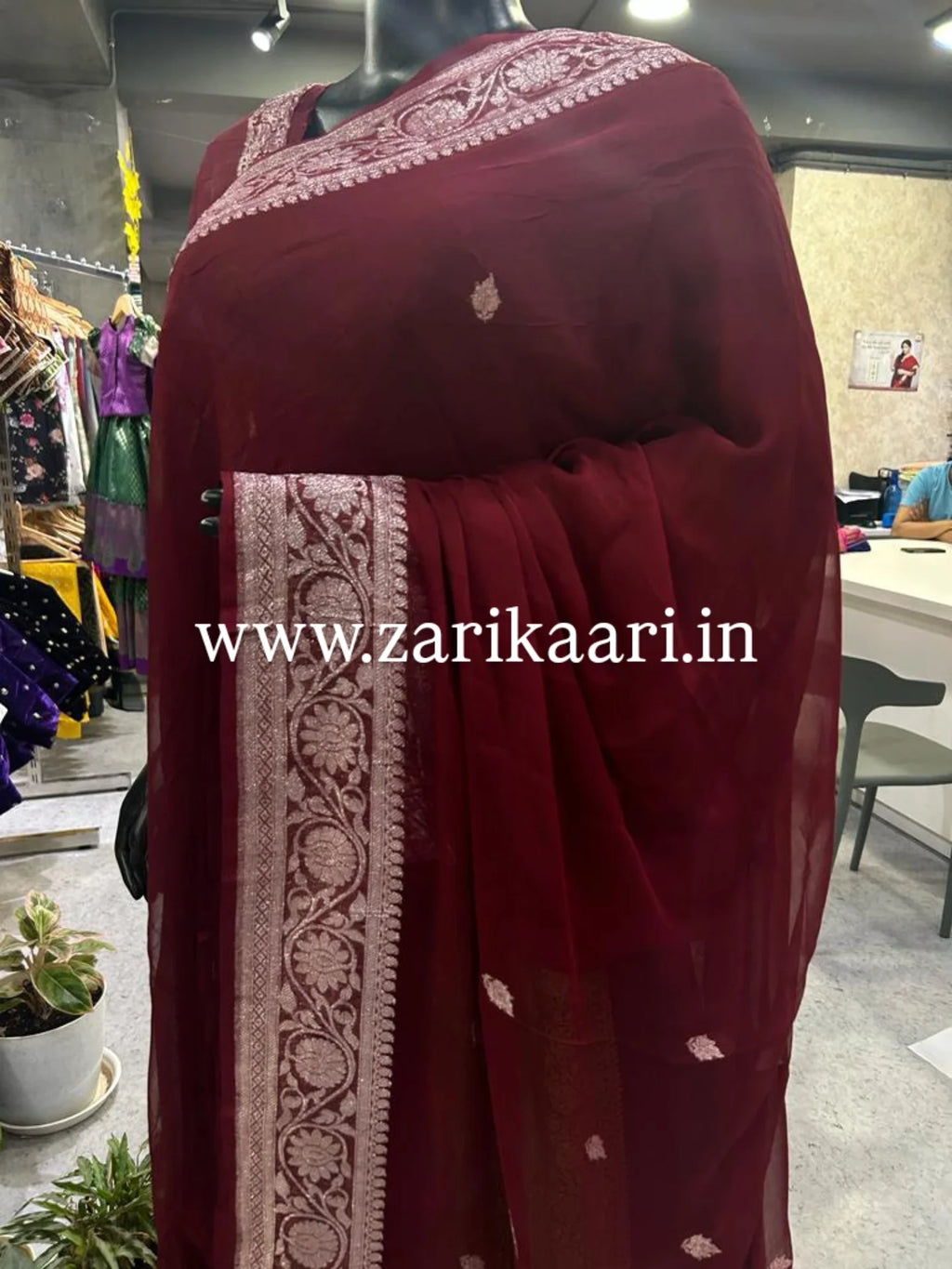 Pure Handloom Georgette Banarasi Saree - Maroon